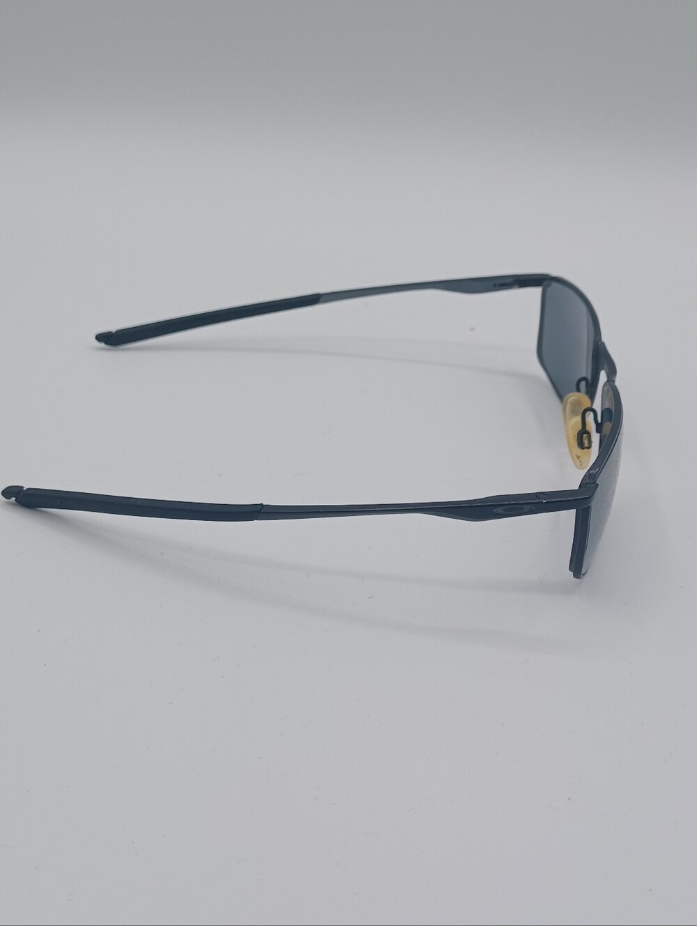 MENS Oakley Polorized Sunglasses - Picture 3 of 7